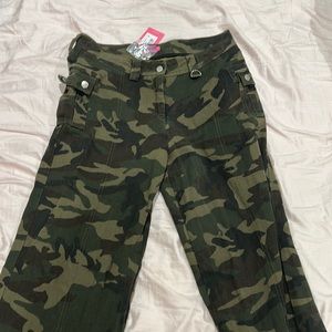 Edikted low rise camo cargo pants